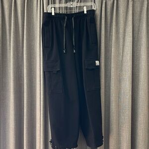 Men's Black Cargo Sweatpants with Drawstring and Utility Pockets